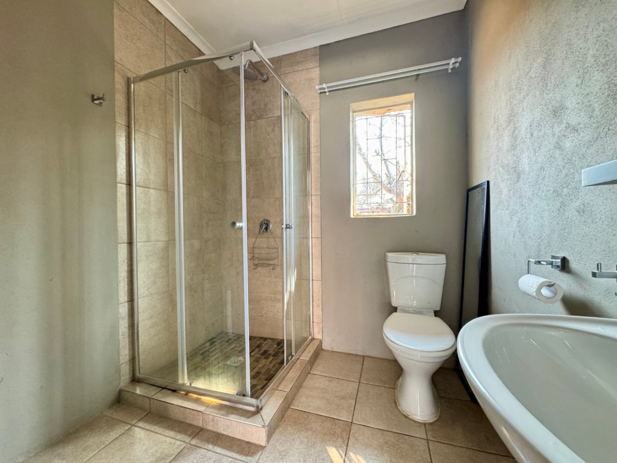 To Let 1 Bedroom Property for Rent in Pierre Van Ryneveld Gauteng