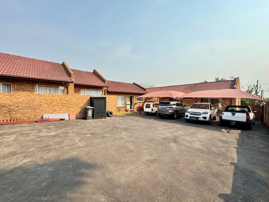 To Let 1 Bedroom Property for Rent in Pierre Van Ryneveld Gauteng
