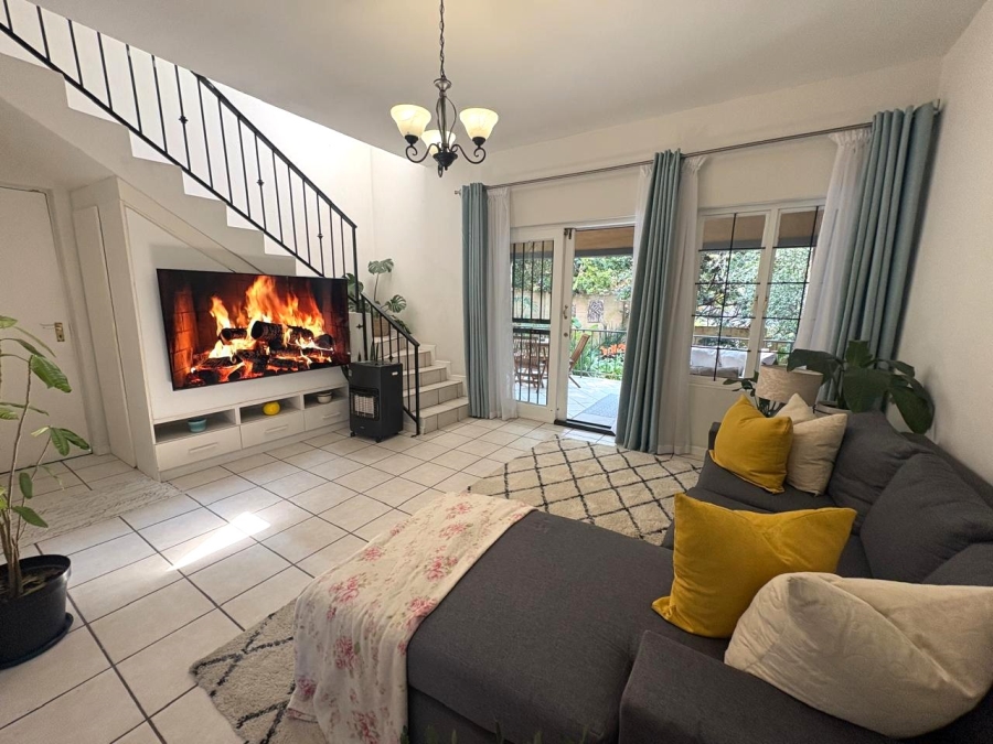 To Let 3 Bedroom Property for Rent in Olivedale Gauteng