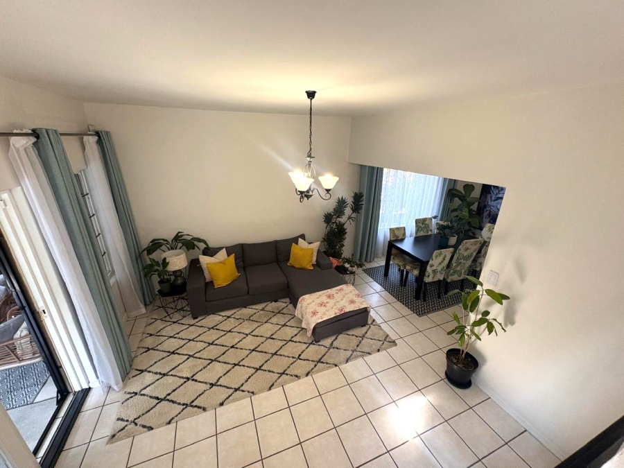 To Let 3 Bedroom Property for Rent in Olivedale Gauteng