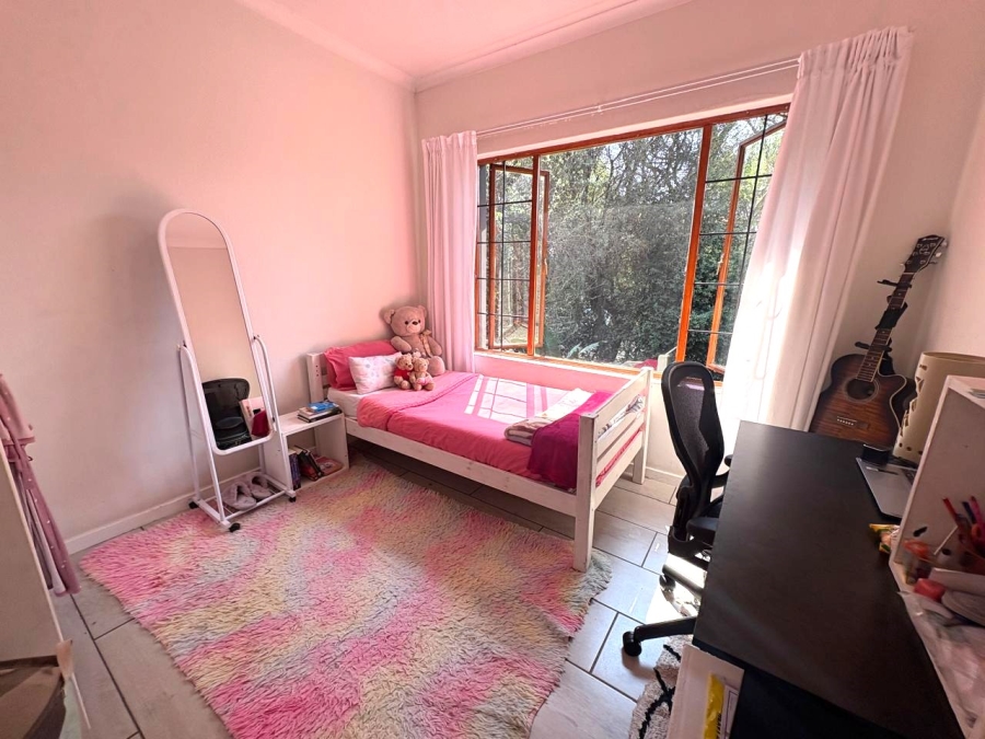 To Let 3 Bedroom Property for Rent in Olivedale Gauteng