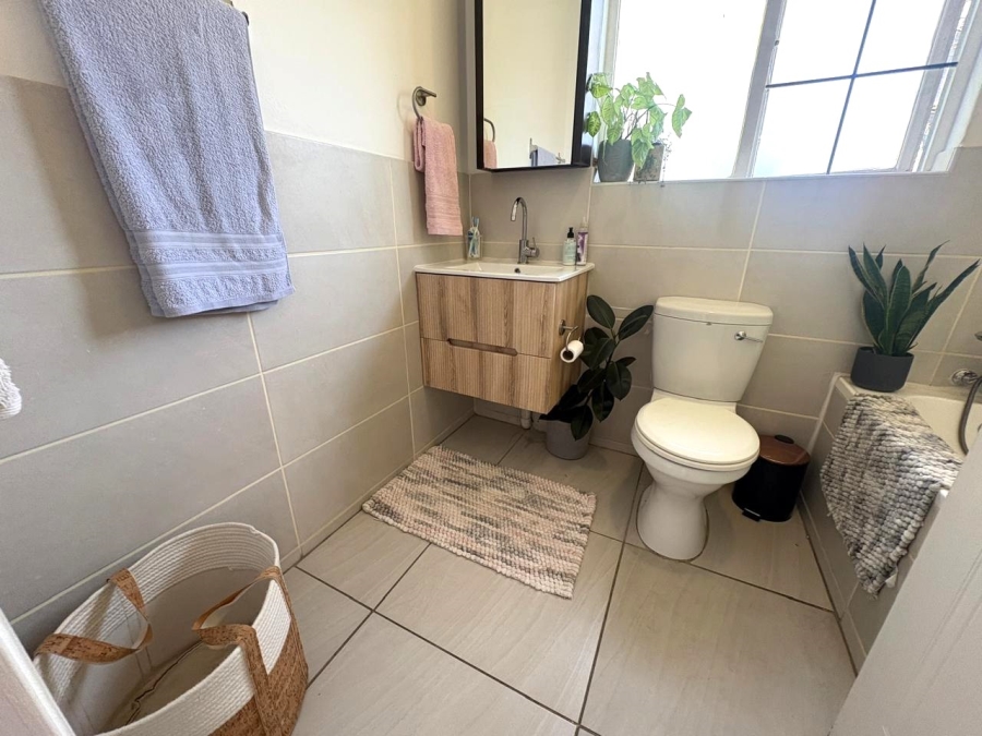 To Let 3 Bedroom Property for Rent in Olivedale Gauteng