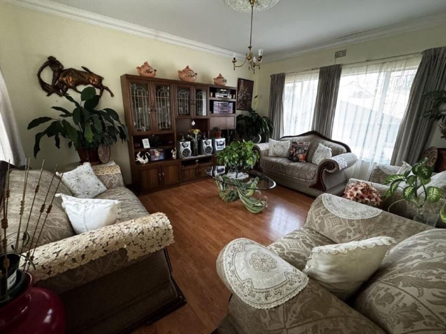 4 Bedroom Property for Sale in Birchleigh North Gauteng
