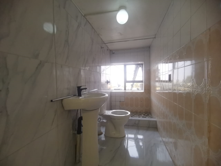 To Let 1 Bedroom Property for Rent in Kensington Gauteng