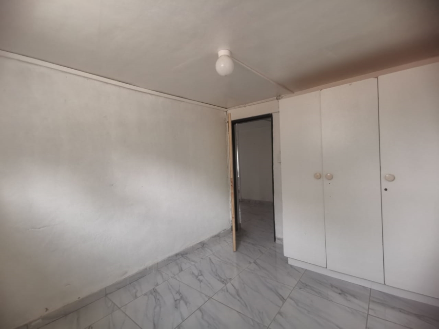 To Let 1 Bedroom Property for Rent in Kensington Gauteng