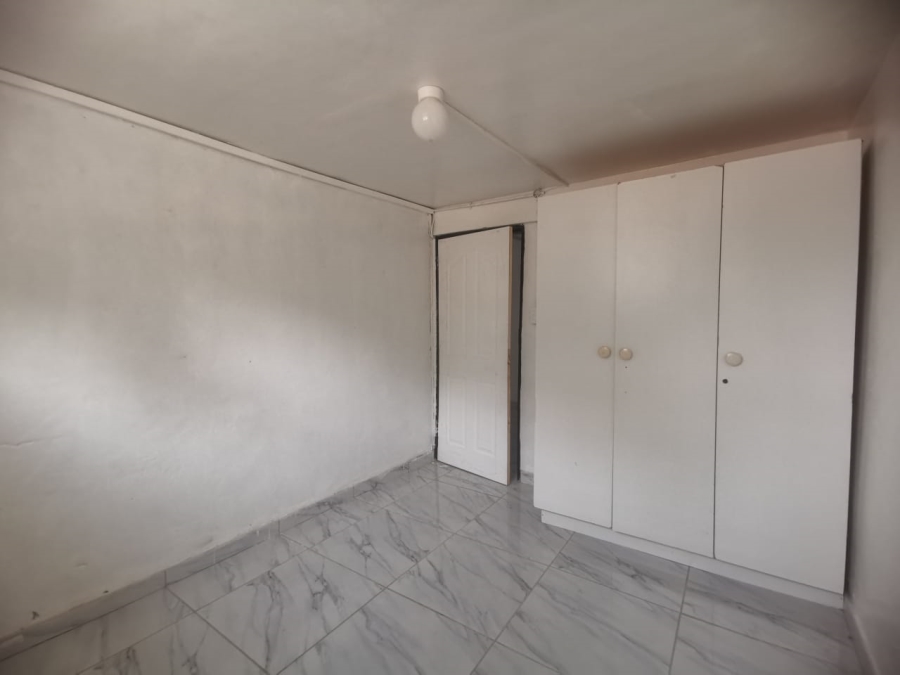 To Let 1 Bedroom Property for Rent in Kensington Gauteng