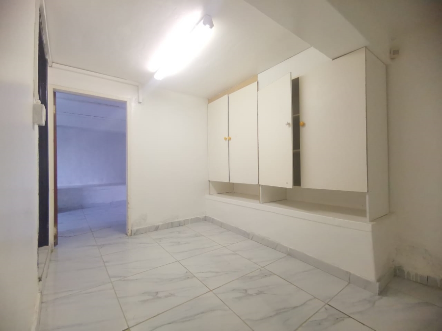 To Let 1 Bedroom Property for Rent in Kensington Gauteng