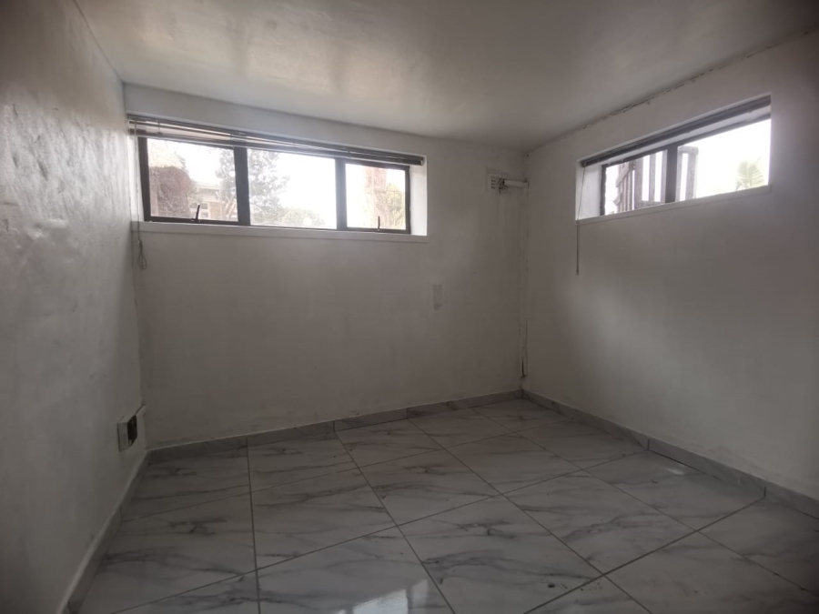 To Let 1 Bedroom Property for Rent in Kensington Gauteng