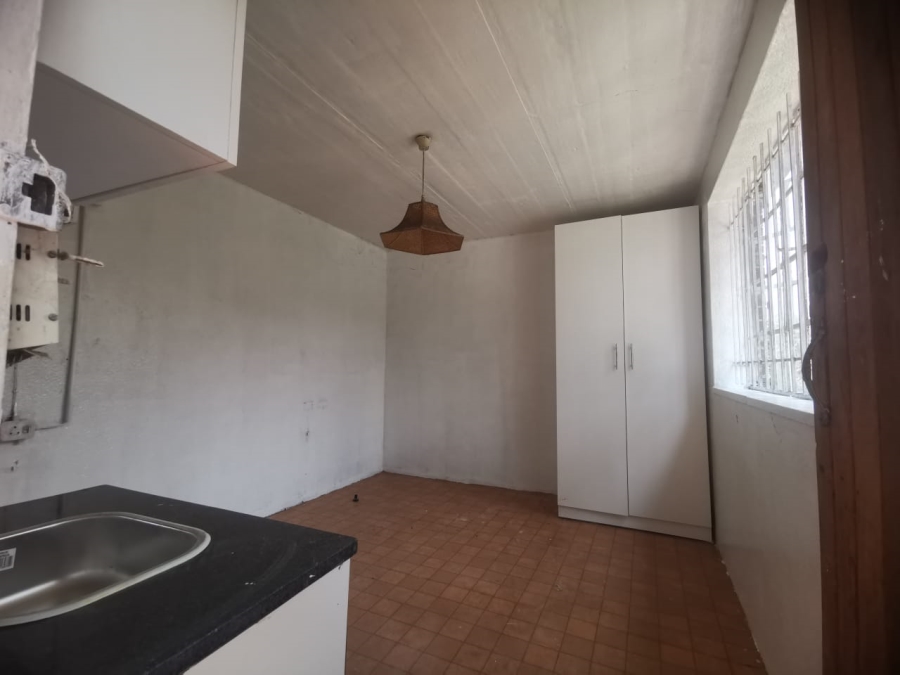 To Let 1 Bedroom Property for Rent in Kensington Gauteng