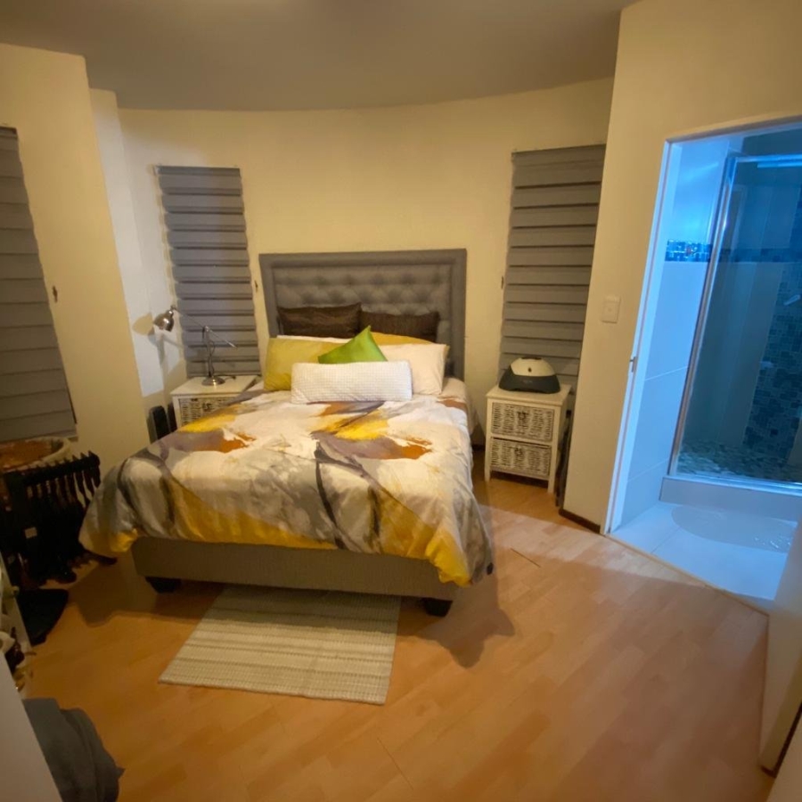 To Let 2 Bedroom Property for Rent in Lonehill Gauteng