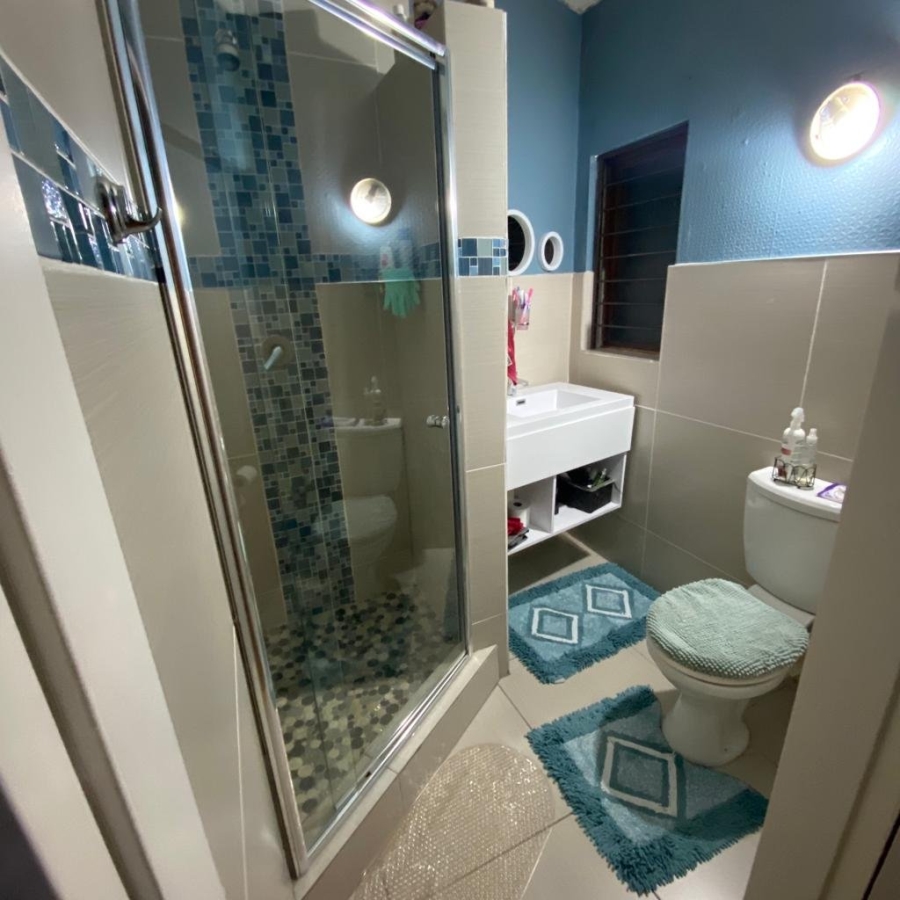 To Let 2 Bedroom Property for Rent in Lonehill Gauteng