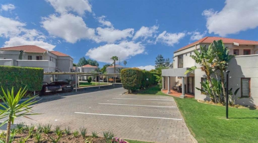 To Let 2 Bedroom Property for Rent in Lonehill Gauteng