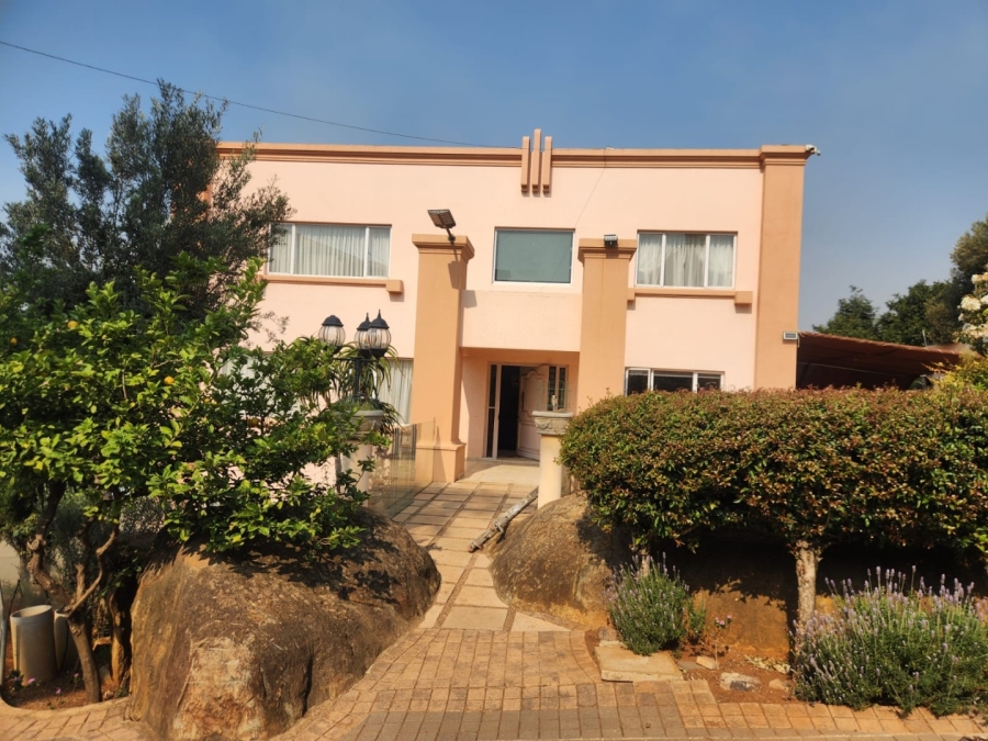 To Let 5 Bedroom Property for Rent in Bassonia Gauteng