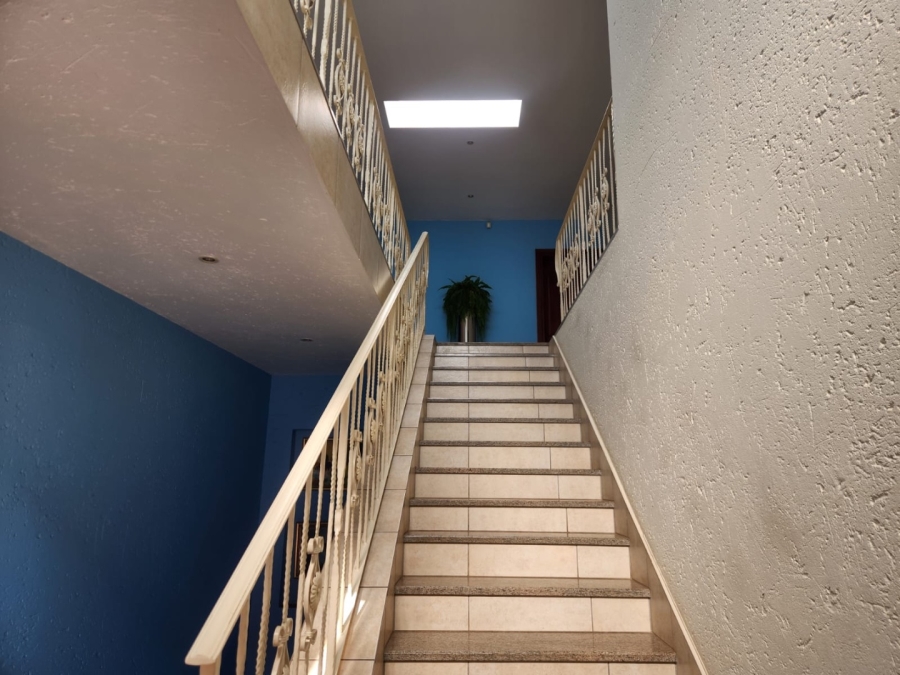 To Let 5 Bedroom Property for Rent in Bassonia Gauteng