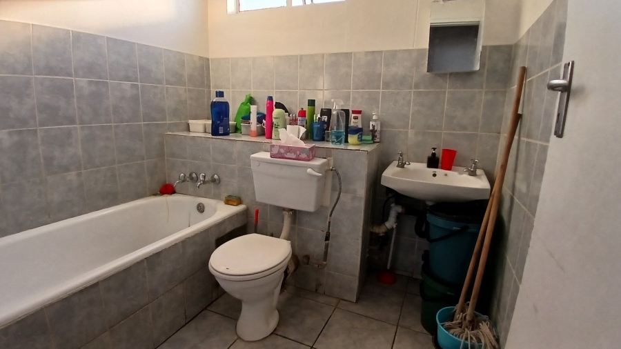 2 Bedroom Property for Sale in Pretoria West Gauteng