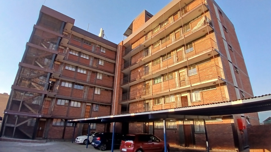 2 Bedroom Property for Sale in Pretoria West Gauteng