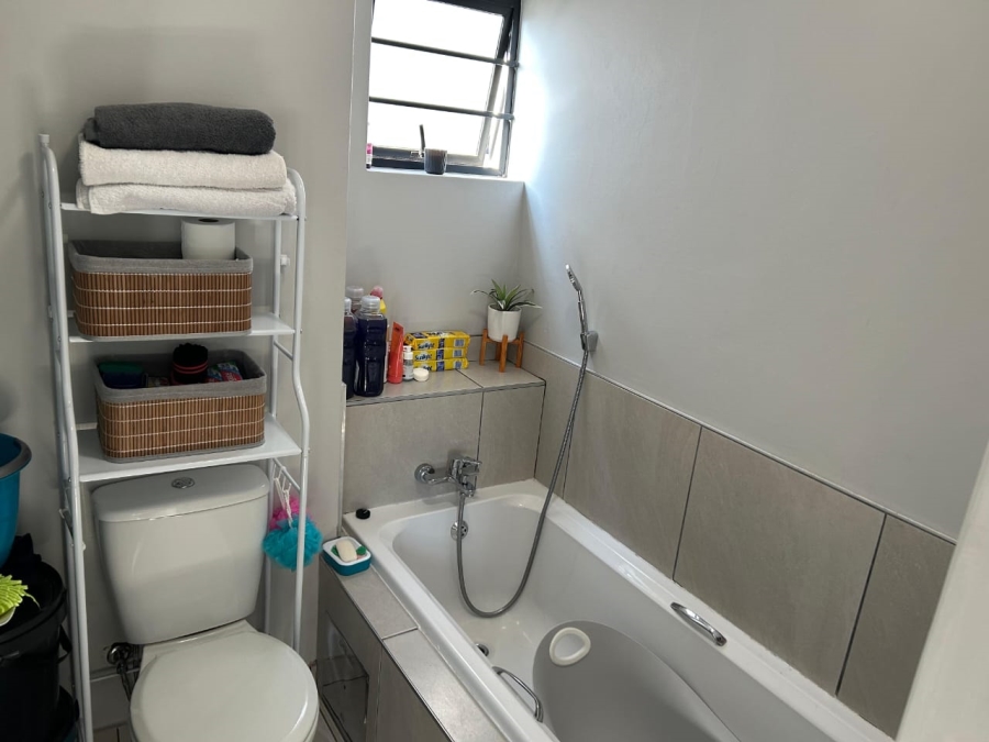 2 Bedroom Property for Sale in South Hills Gauteng