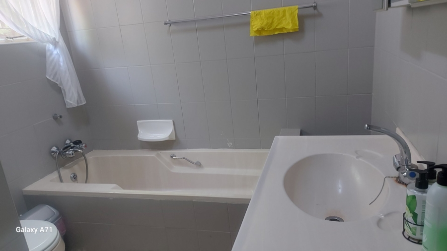 To Let commercial Property for Rent in Lyttelton Manor Gauteng