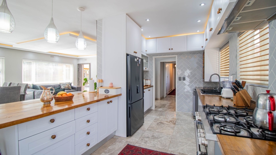 4 Bedroom Property for Sale in Highway Gardens Gauteng