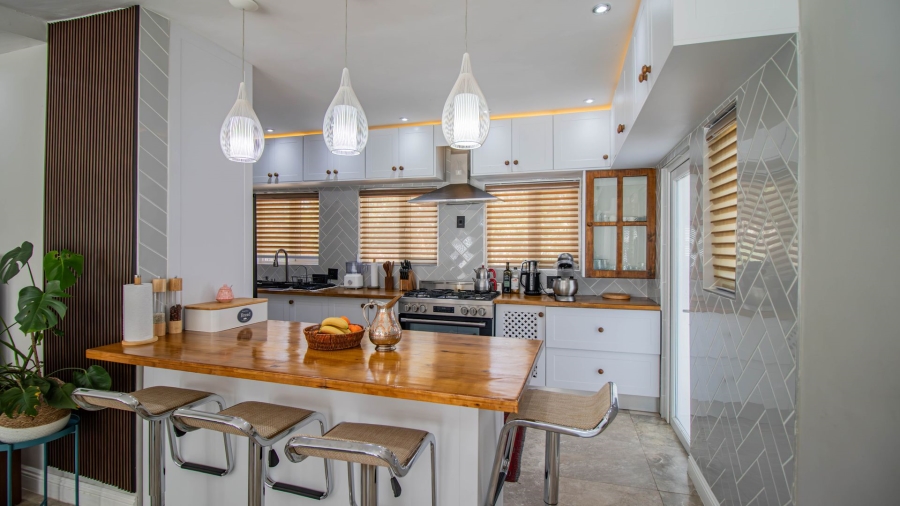 4 Bedroom Property for Sale in Highway Gardens Gauteng
