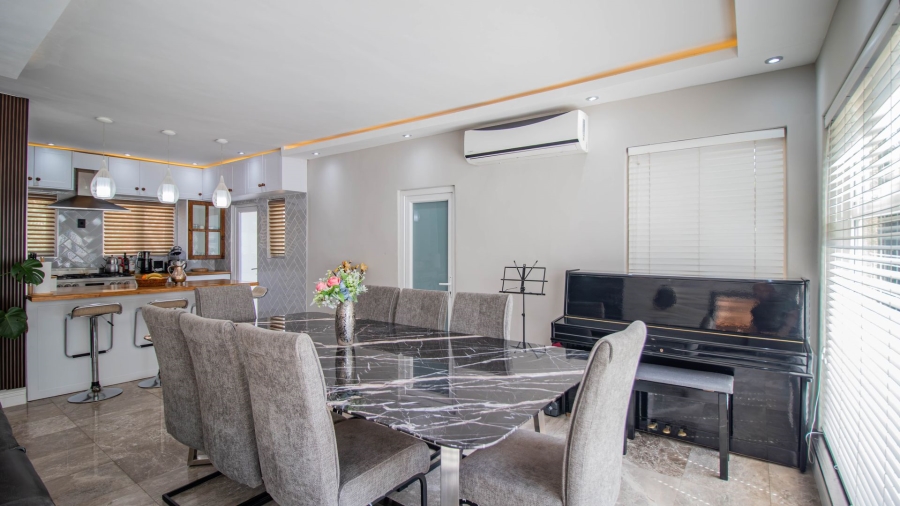 4 Bedroom Property for Sale in Highway Gardens Gauteng