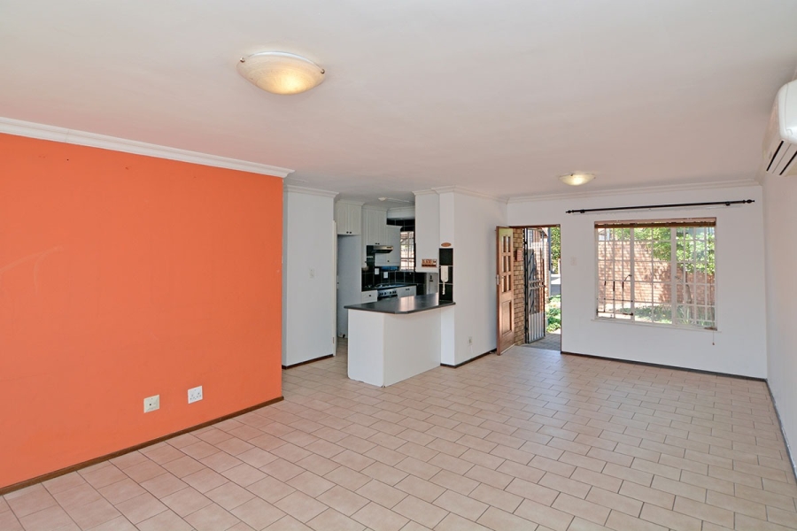 2 Bedroom Property for Sale in Zwartkop Gauteng