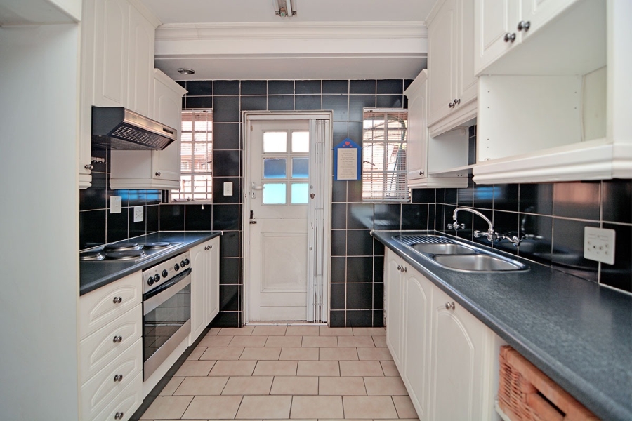 2 Bedroom Property for Sale in Zwartkop Gauteng