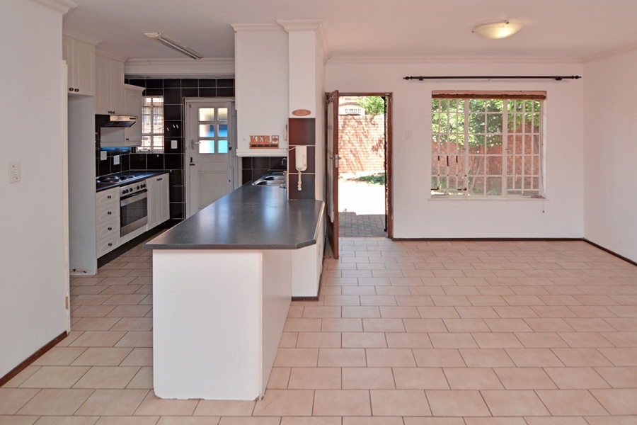 2 Bedroom Property for Sale in Zwartkop Gauteng