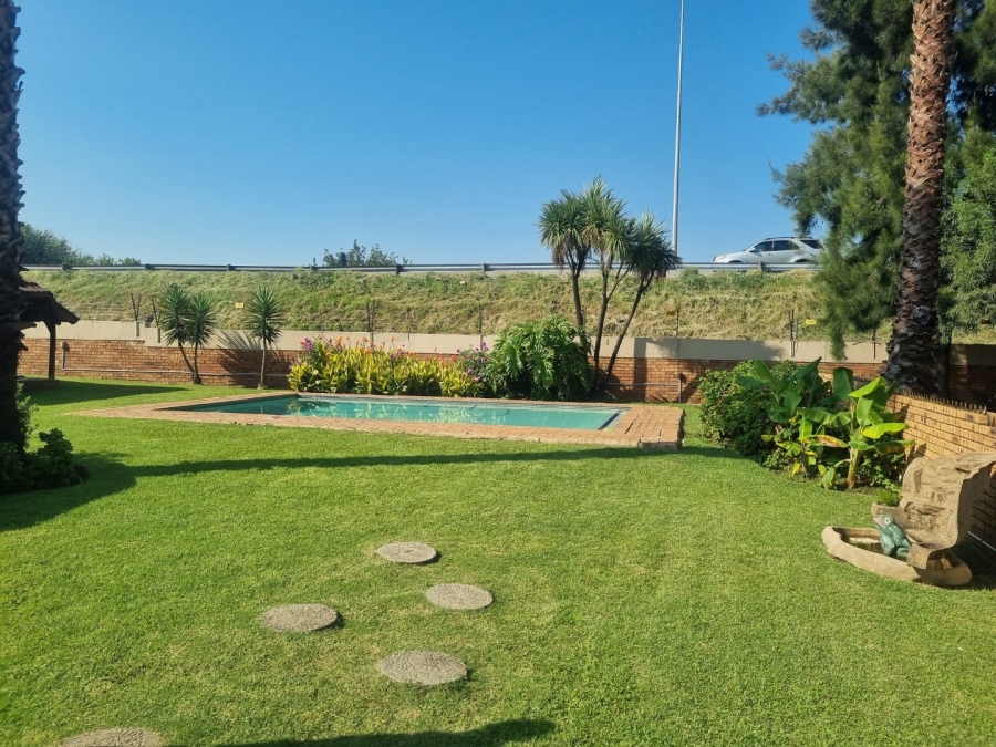 To Let 3 Bedroom Property for Rent in Witfield Gauteng