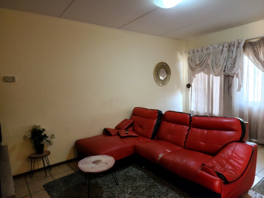 2 Bedroom Property for Sale in Comet Gauteng