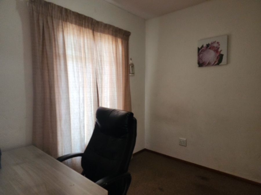 2 Bedroom Property for Sale in Comet Gauteng