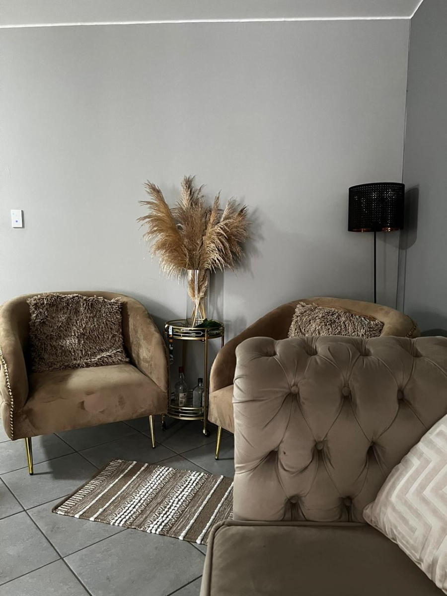 2 Bedroom Property for Sale in Norton Home Estate AH Gauteng