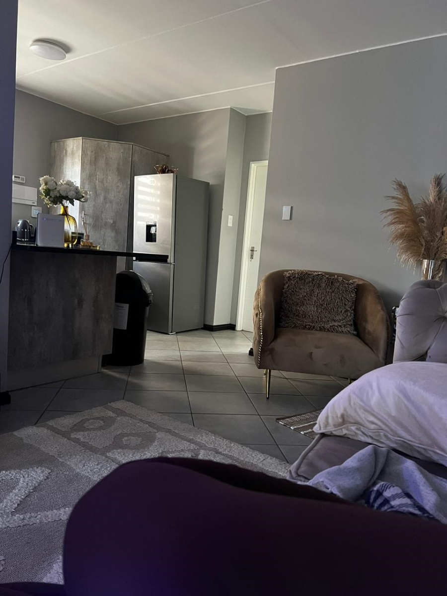 2 Bedroom Property for Sale in Norton Home Estate AH Gauteng