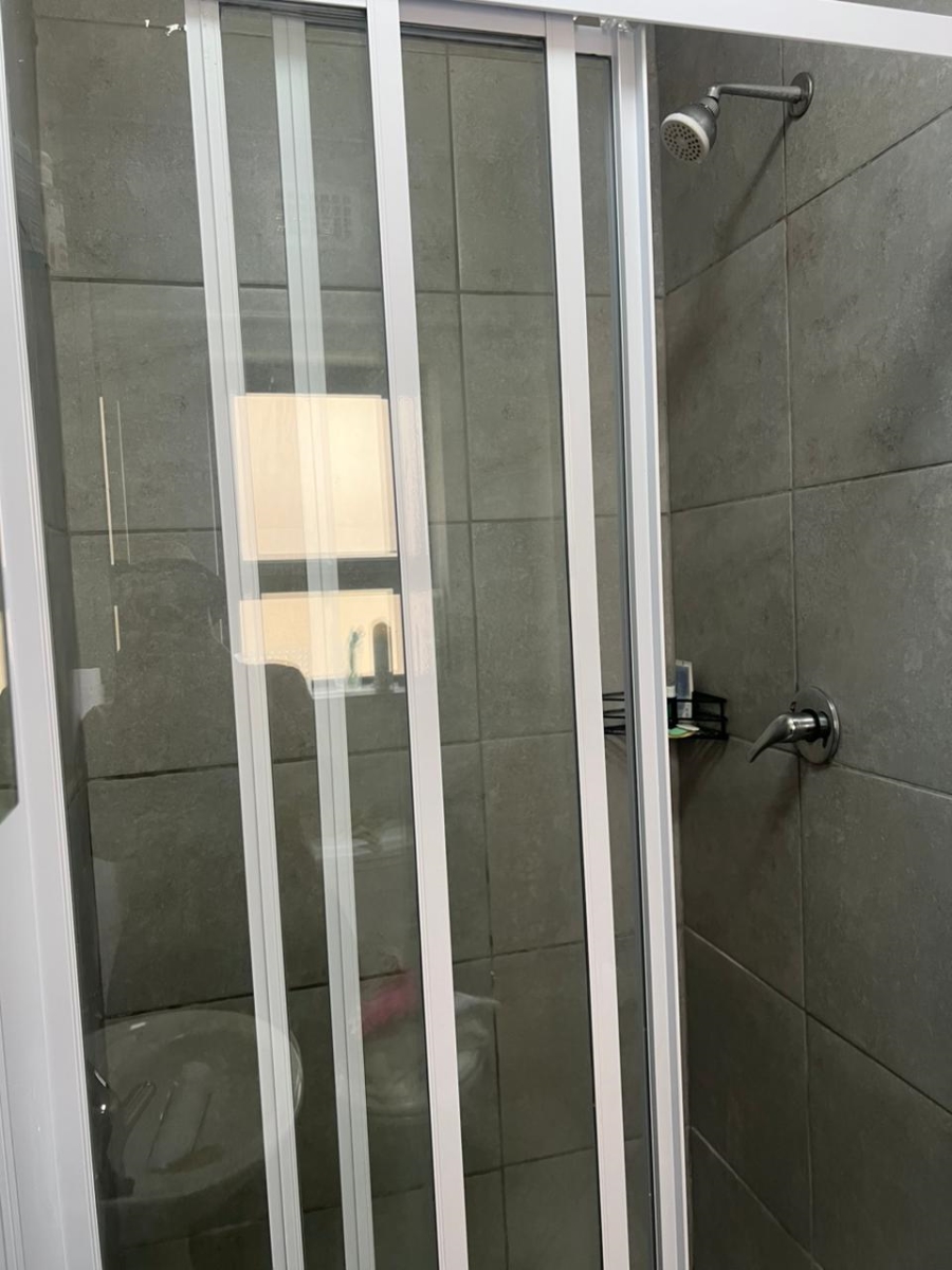 2 Bedroom Property for Sale in Norton Home Estate AH Gauteng