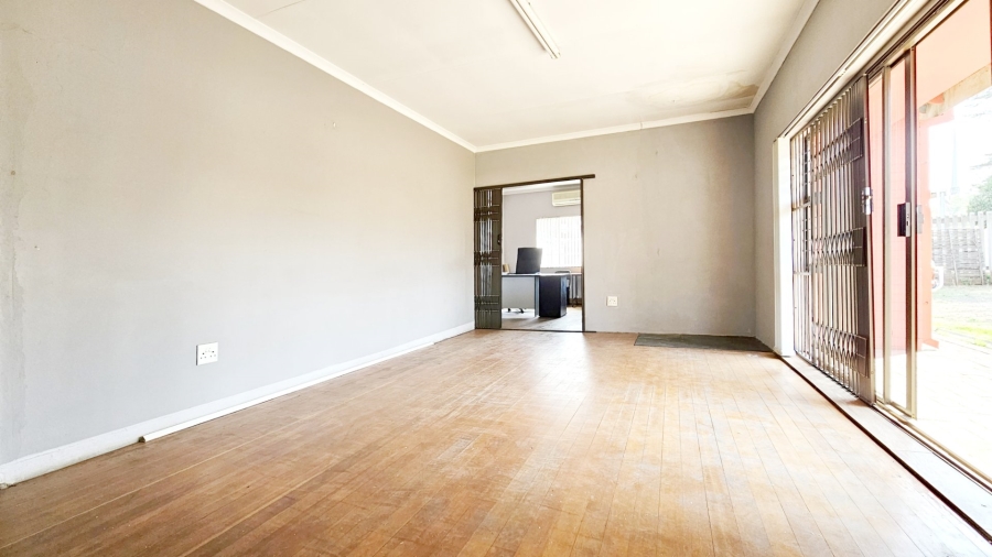  Bedroom Property for Sale in Three Rivers Gauteng