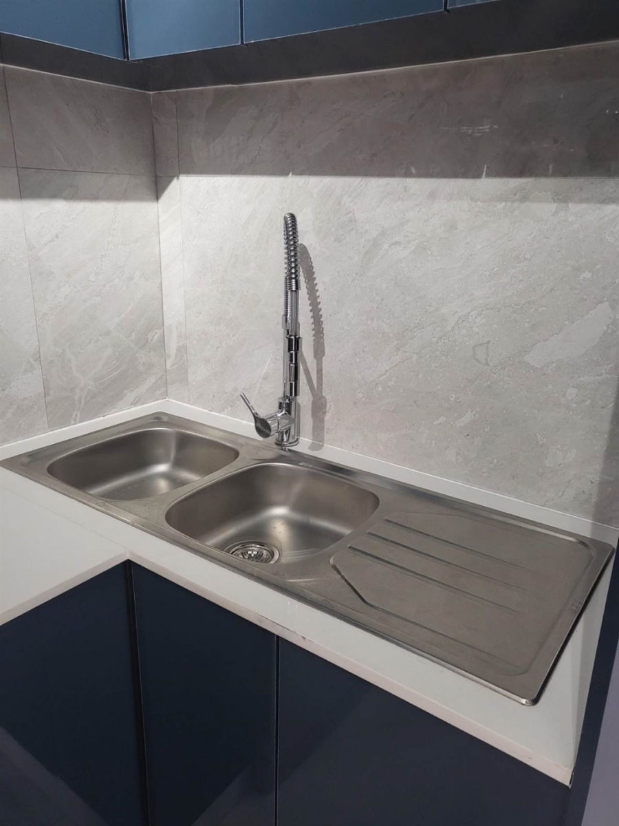 To Let 1 Bedroom Property for Rent in Bryanston Gauteng