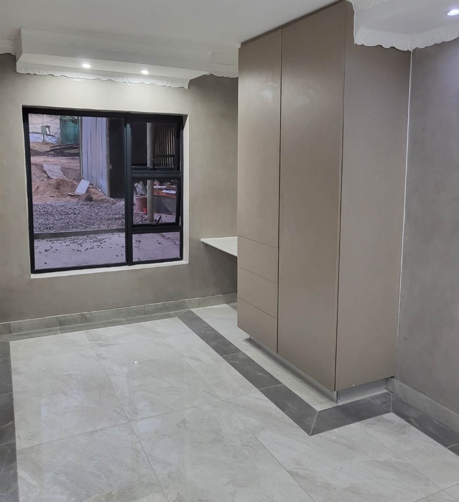 To Let 1 Bedroom Property for Rent in Bryanston Gauteng