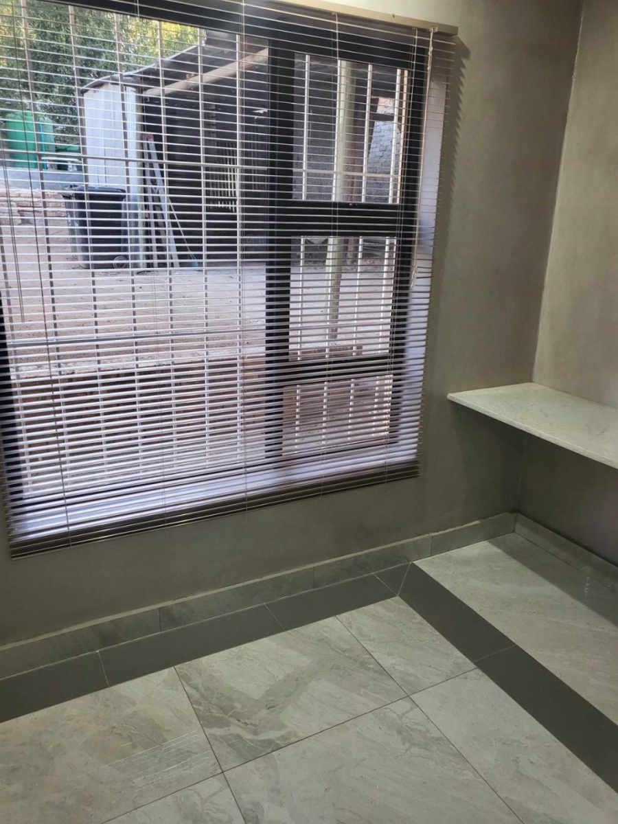 To Let 1 Bedroom Property for Rent in Bryanston Gauteng