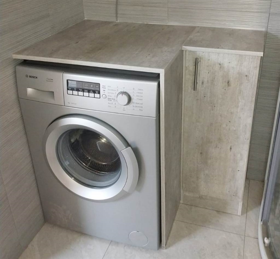 To Let 1 Bedroom Property for Rent in Bryanston Gauteng