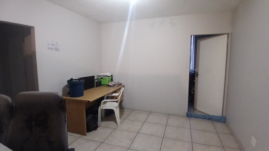 2 Bedroom Property for Sale in Pretoria Central Gauteng