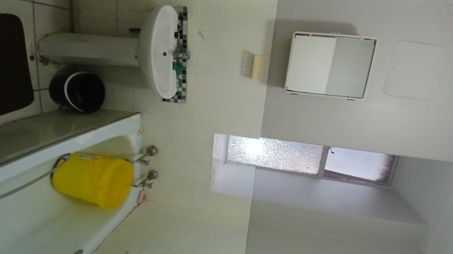 2 Bedroom Property for Sale in Pretoria Central Gauteng