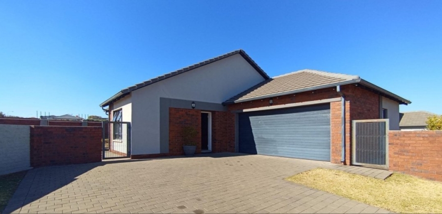 3 Bedroom Property for Sale in Amberfield Gauteng