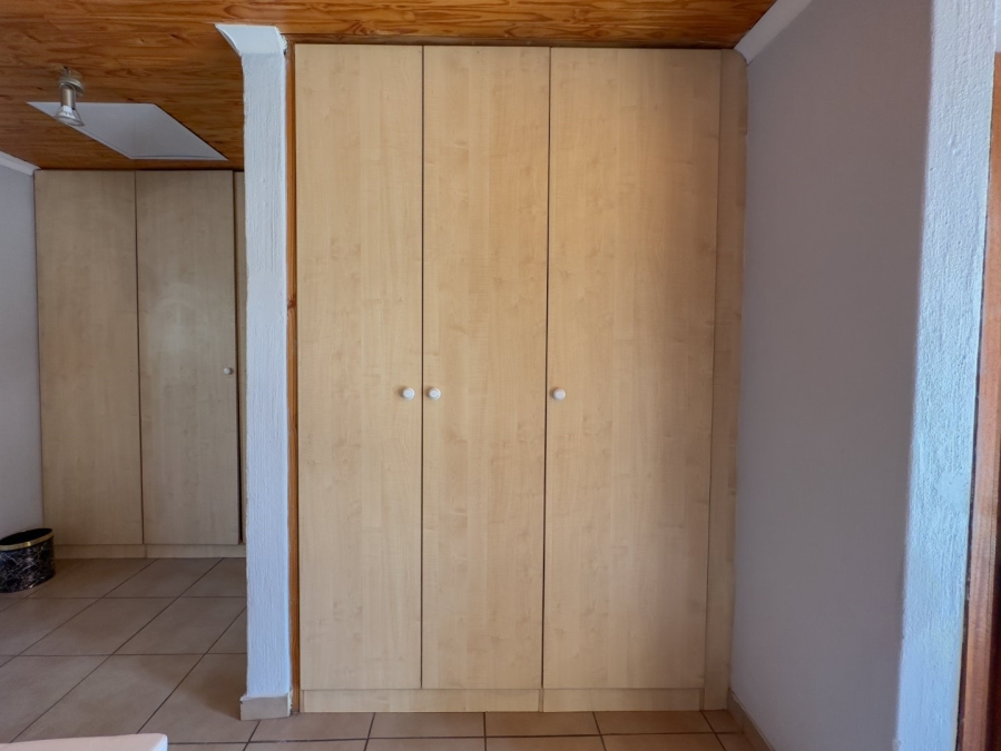 8 Bedroom Property for Sale in Newlands Gauteng