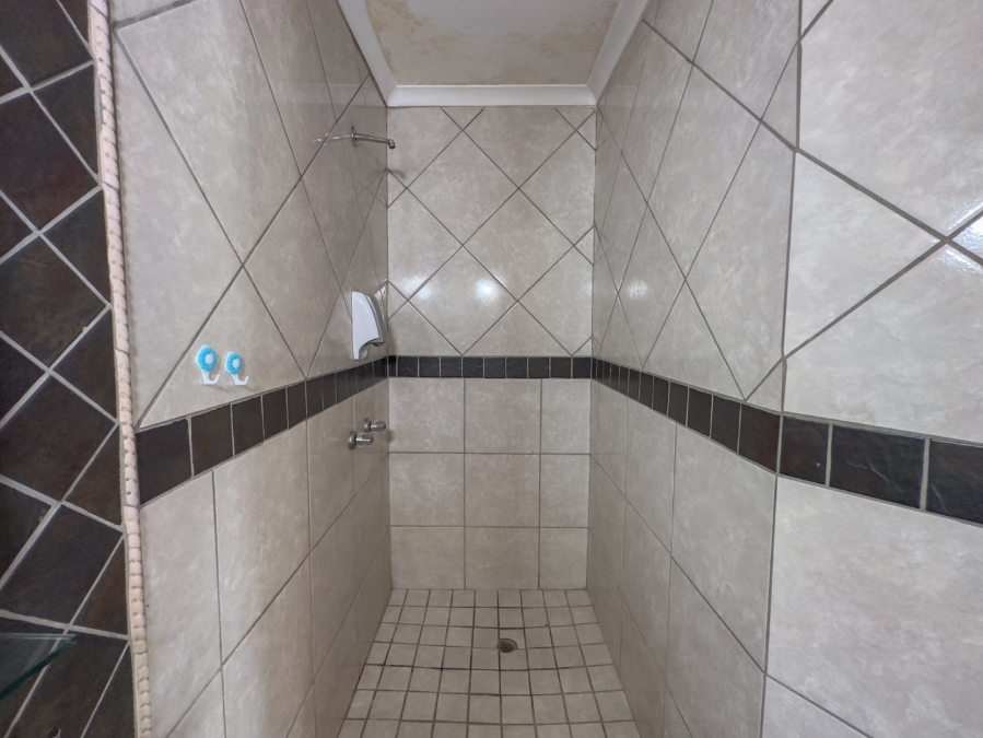 8 Bedroom Property for Sale in Newlands Gauteng