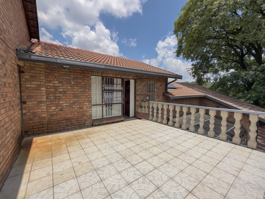 8 Bedroom Property for Sale in Newlands Gauteng