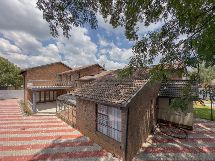 8 Bedroom Property for Sale in Newlands Gauteng