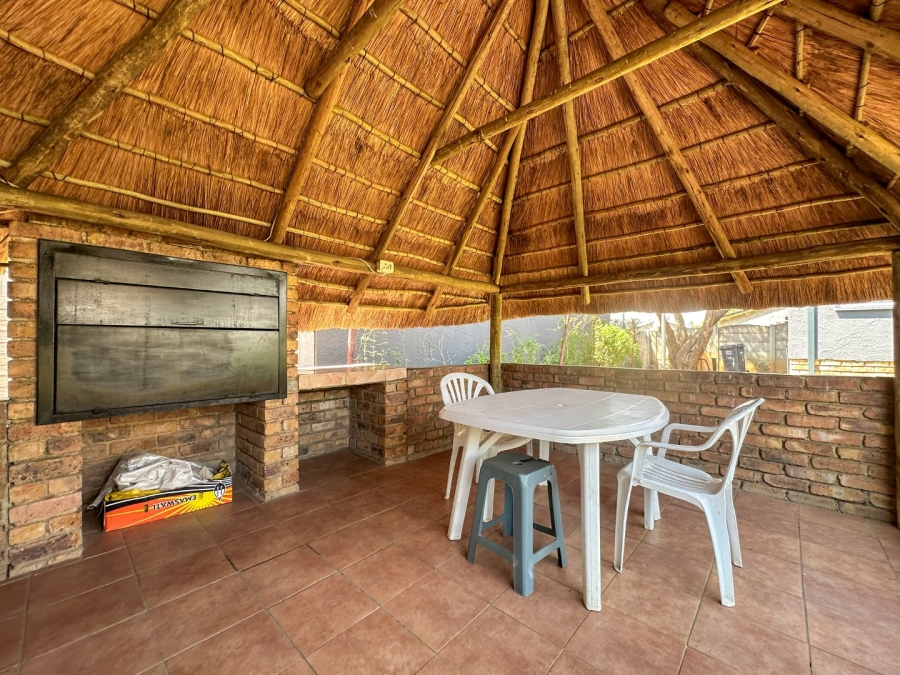 To Let 3 Bedroom Property for Rent in Kibler Park Gauteng