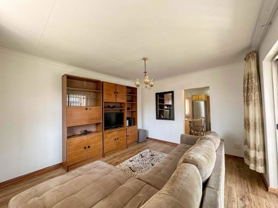 To Let 3 Bedroom Property for Rent in Kibler Park Gauteng