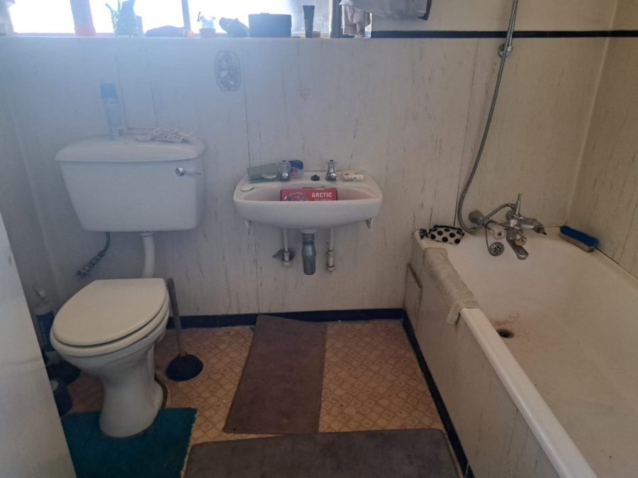 2 Bedroom Property for Sale in Weavind Park Gauteng