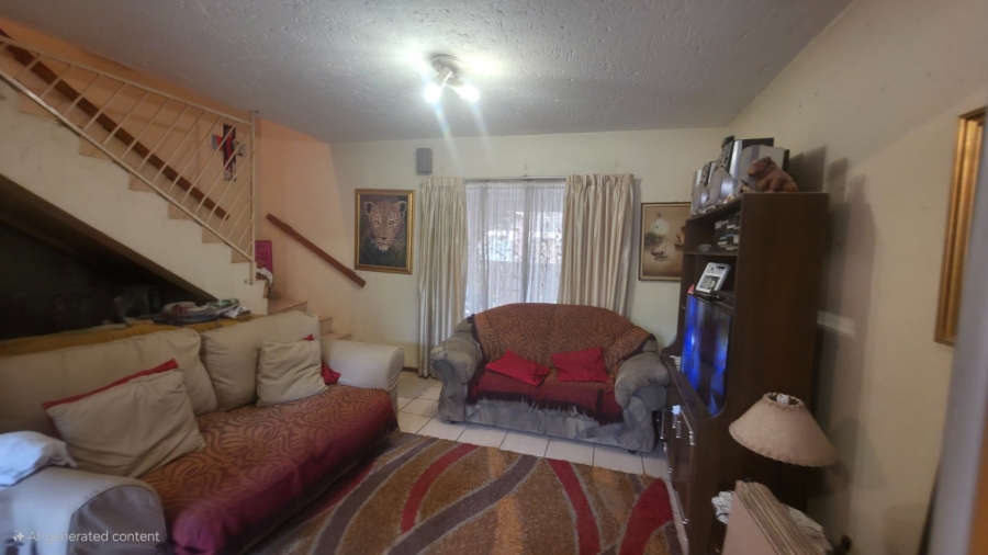 2 Bedroom Property for Sale in Hennopspark Gauteng